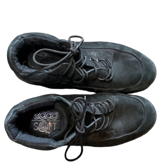 Ecco women's size 36 (US 5) black boots - Picture 3 of 6